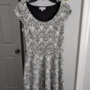 Juniors A-line lace dress